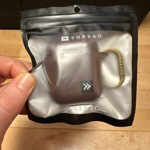 THREAD AirPod 1 & 2 Brown Case NWT